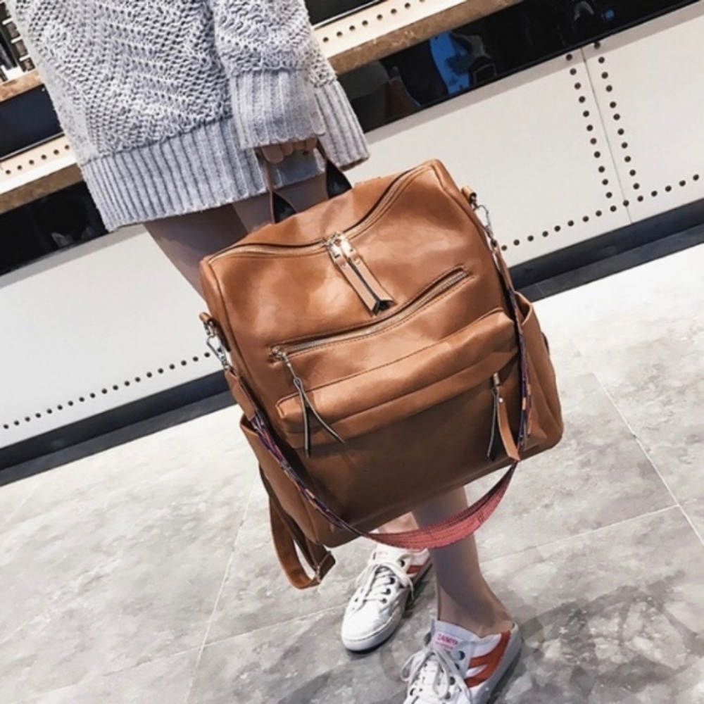 LAST ONE ! C'estle Via - Backpack & Shoulder Bag - Picture 6 of 9